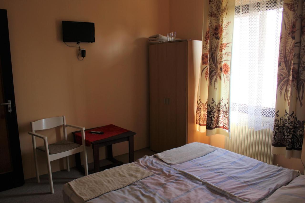 Patkos Motel Tiszafüred Eksteriør billede